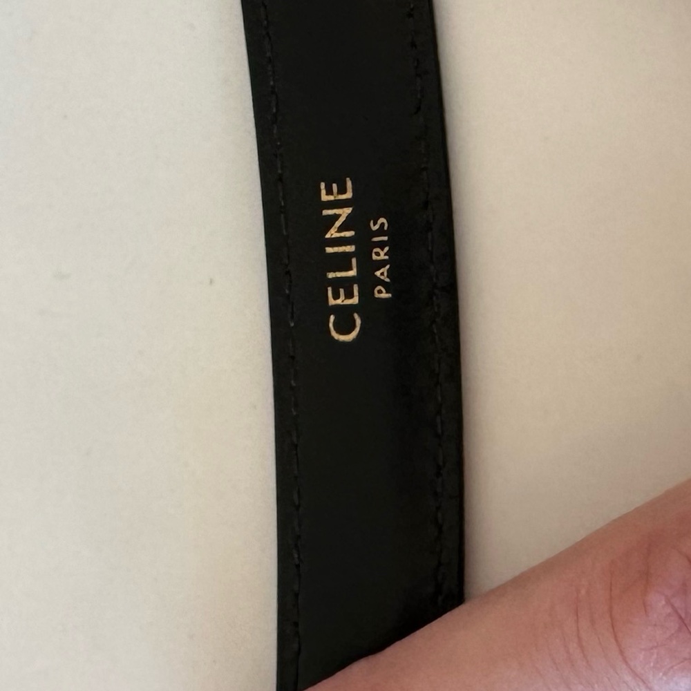 CELINE SMALL TRIOMPHE BELT IN TAURILLON LEATHER - Picture 2 of 13